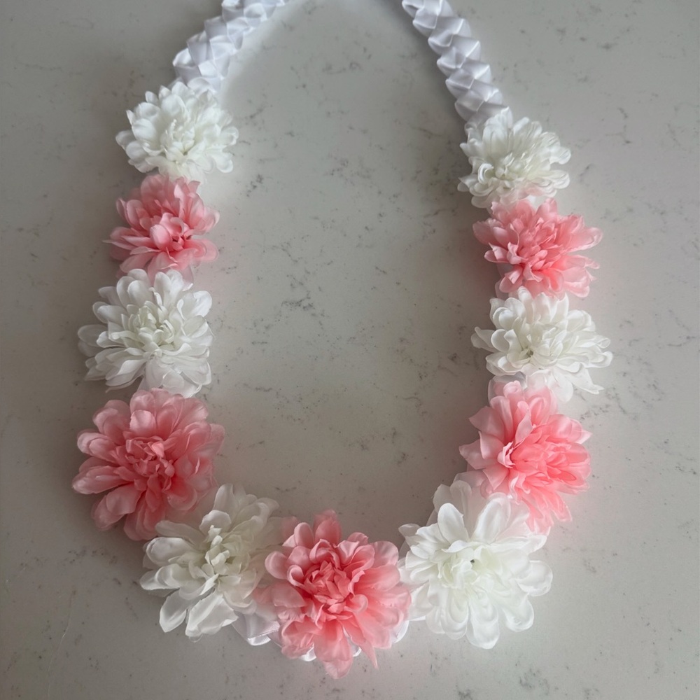 Baby Shower Lei/Gender Reveal/Baby Girl/Special Occasion Lei/
